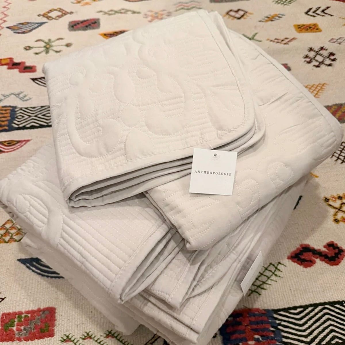 NEW Anthropologie White Cream Boho Jacquard Queen / King Bedding Quilt Sham Set