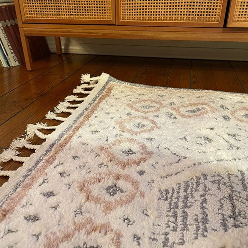 NEW West Elm White Cream Boho Tassel Geometric Shag Area Rug Carpet - 4' x 6'