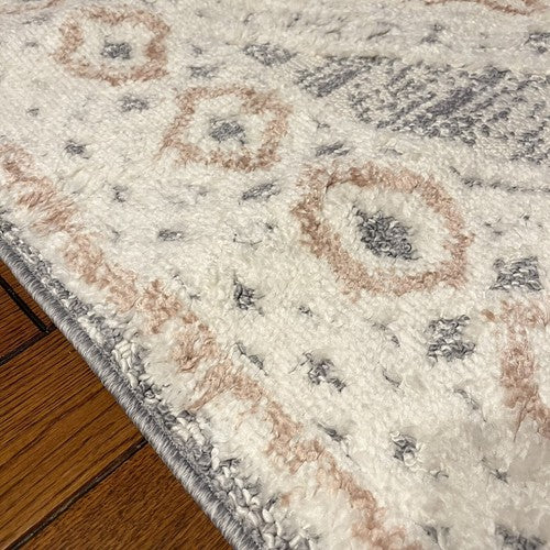 NEW West Elm White Cream Boho Tassel Geometric Shag Area Rug Carpet - 4' x 6'