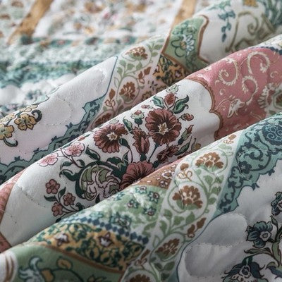 NEW Anthro Multicolor Patchwork Floral Boho Queen / King Bedding Quilt Sham Set