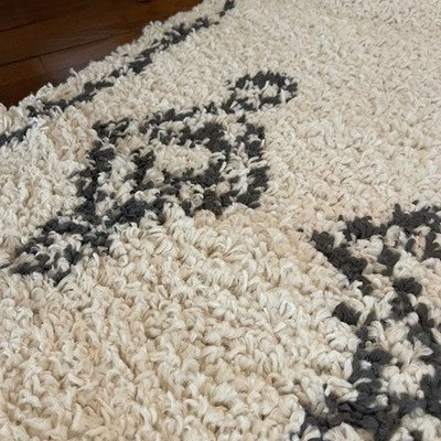 NEW West Elm White Black Boho Tassel Geometric Shag Area Rug Carpet - 8' x 5'