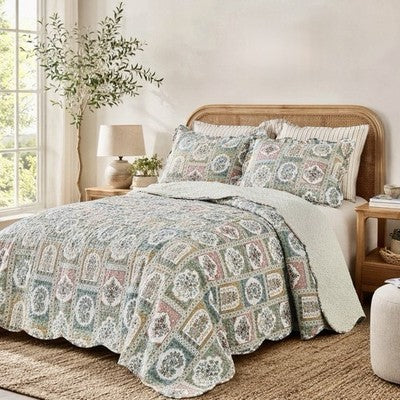NEW Anthro Multicolor Patchwork Floral Boho Queen / King Bedding Quilt Sham Set