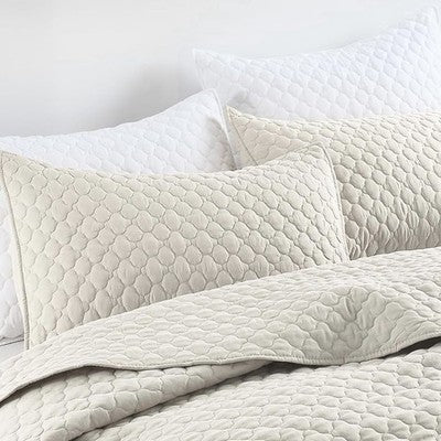 NEW West Elm Cream Ultra Soft Diamond Quilted Queen King Bedding Quilt Sham Set