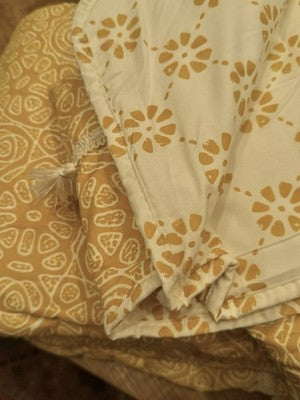 NEW Anthro Yellow Boho Reversible Tassel Queen / King Bedding Quilt & Sham Set