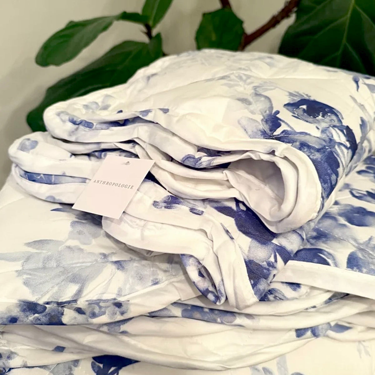 NEW Anthropologie Blue & White Vintage Floral Bedding Quilt Comforter & Sham Set
