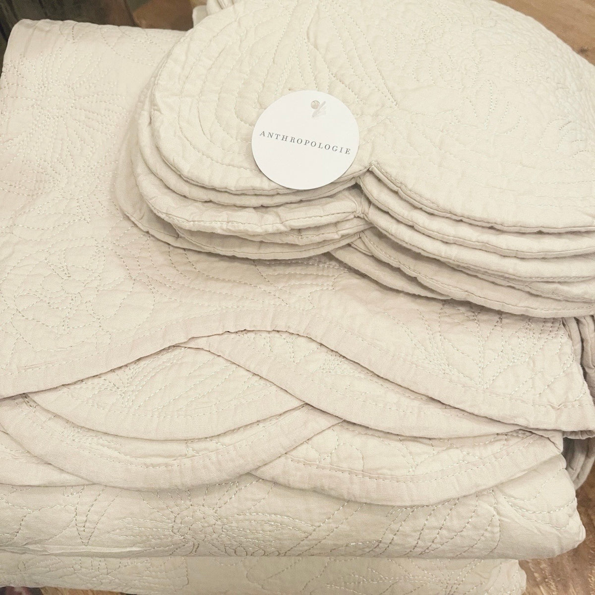 NEW Anthropologie Ivory Queen / King Size Reversible Quilt Bedspread Blanket & Sham Set
