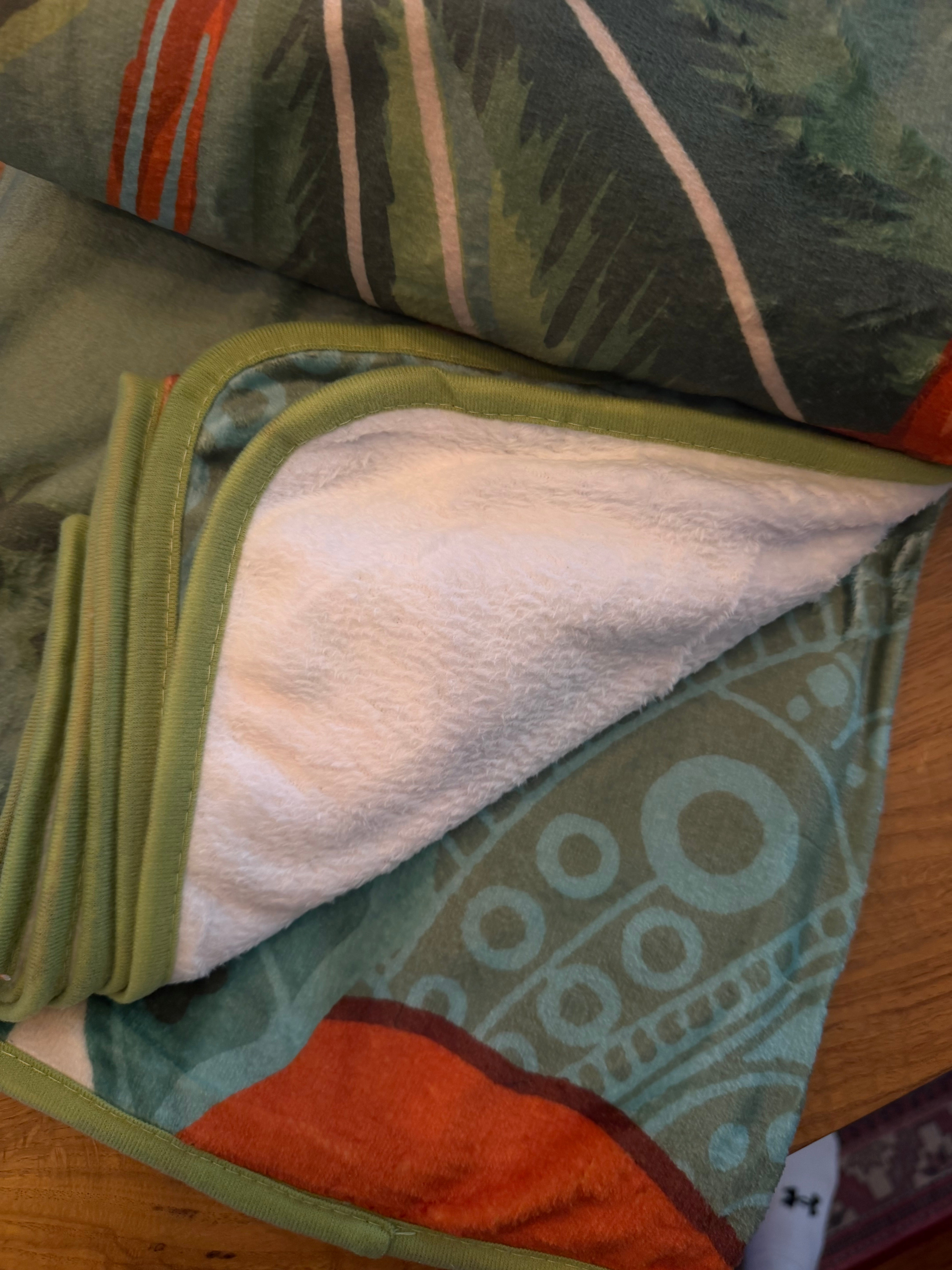 NEW Anthropologie XL Queen Size Boho Green Floral Fleece Blanket Bedspread 90x90