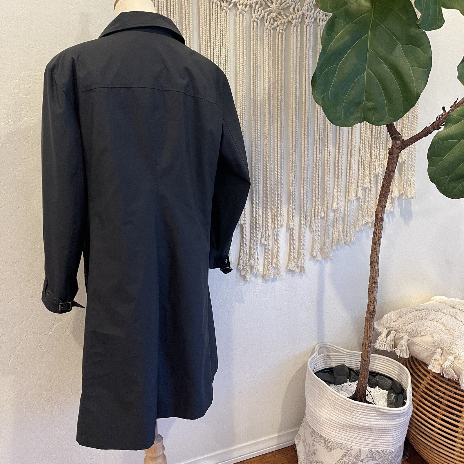 Burberry Women's Black Trench Coat Nylon Rain Coat Jacket - Size Large / 12 - 14