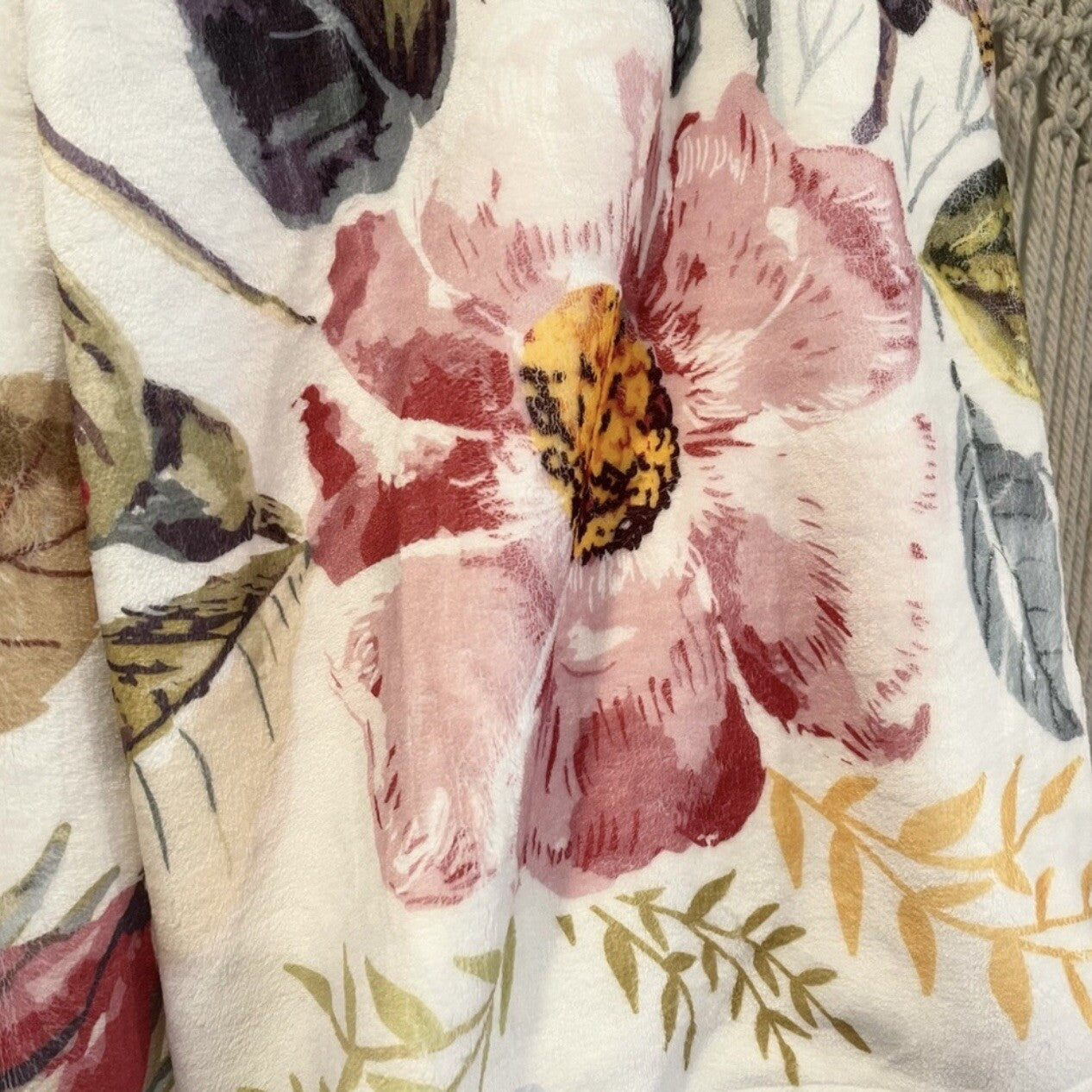 NEW Boho Floral Ultra Soft Fleece Throw Blanket Bedspread Bedding - 80" x 60"