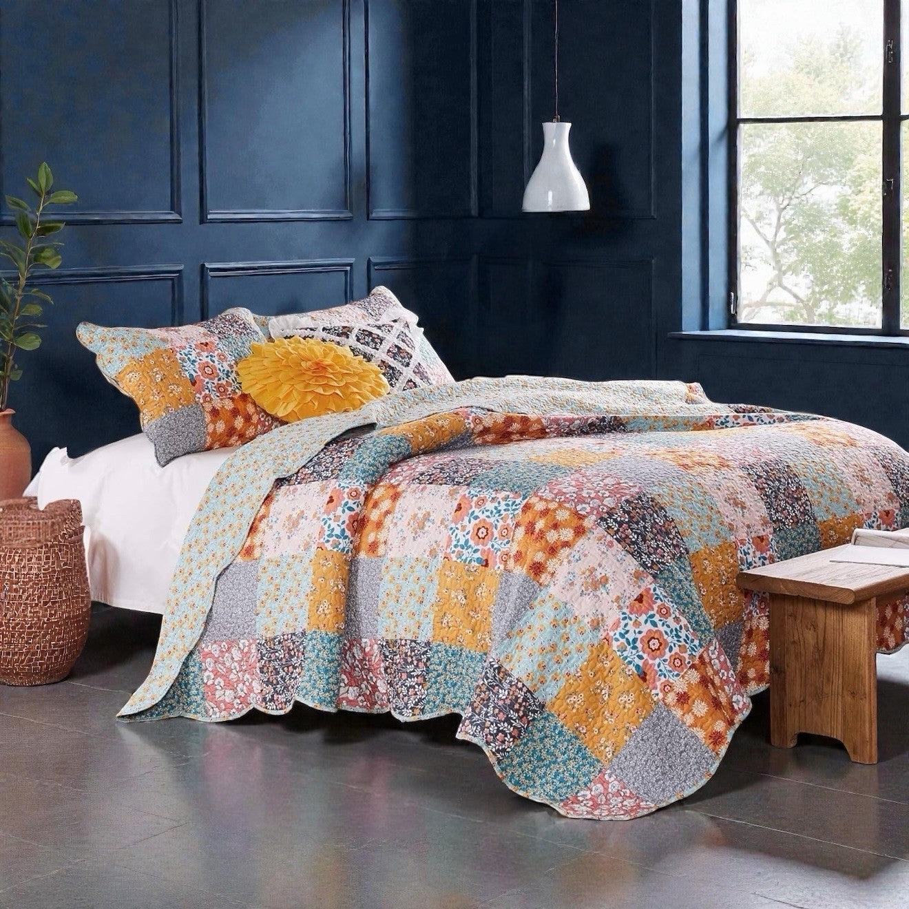 NEW Anthro Patchwork Floral Reversible Boho Queen King Bedding Quilt & Sham Set