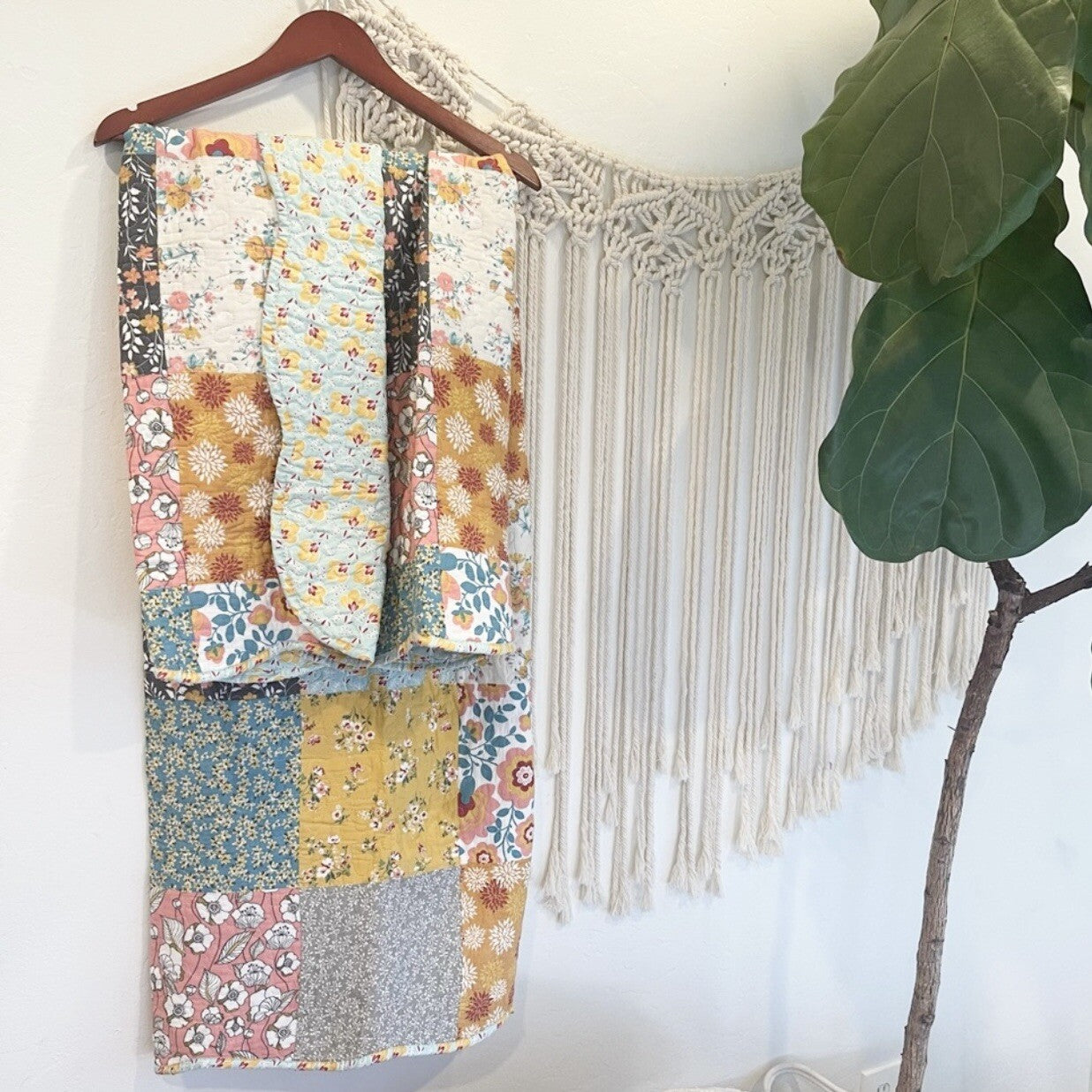 NEW Anthro Boho Cotton Colorful Floral Throw Blanket Bedspread Quilt - 50" x 60"