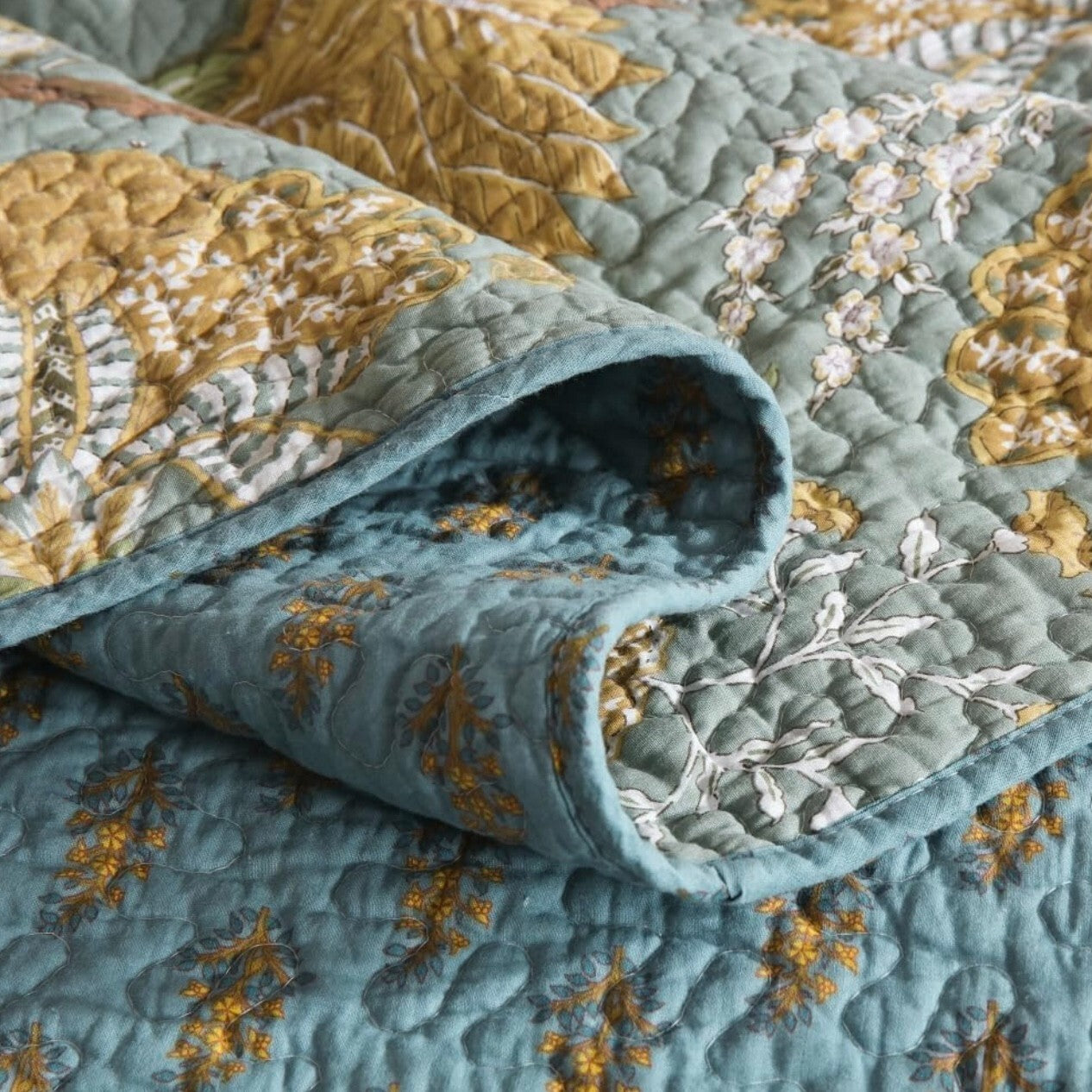 NEW Anthro Green Floral Reversible Queen / King Boho Bedding Quilt & Sham Case