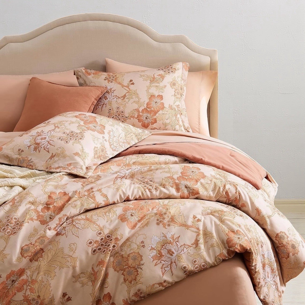 NEW Anthro 7 Piece Blush Floral Boho Queen / King Bedding Comforter & Sham Set