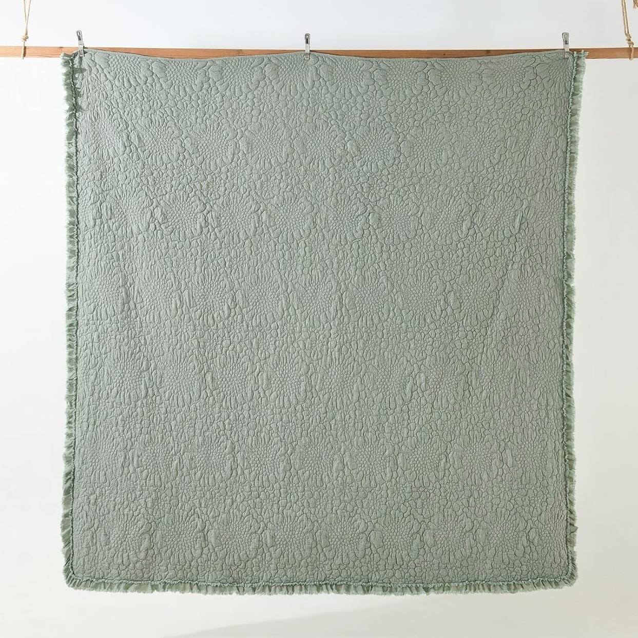 NEW Anthro Sage Green Boho Ruffle Crinkle Queen / King Bedding Quilt & Sham Set