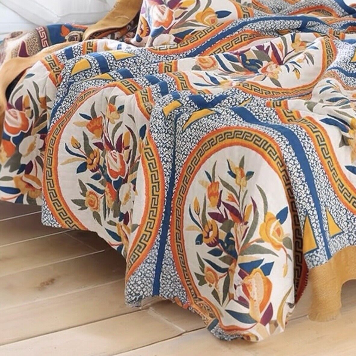 NEW XL Anthropologie Boho Queen Floral Throw Blanket Bedspread Quilt - 80" x 90"
