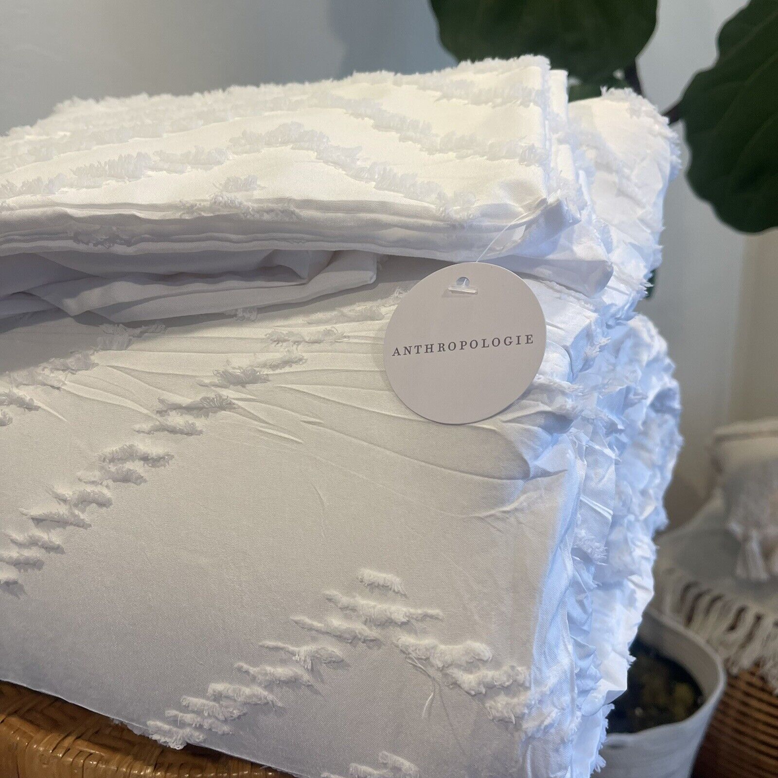 NEW Anthropologie White Tufted Queen Size Fringe Comforter Bedding Sham Case Set