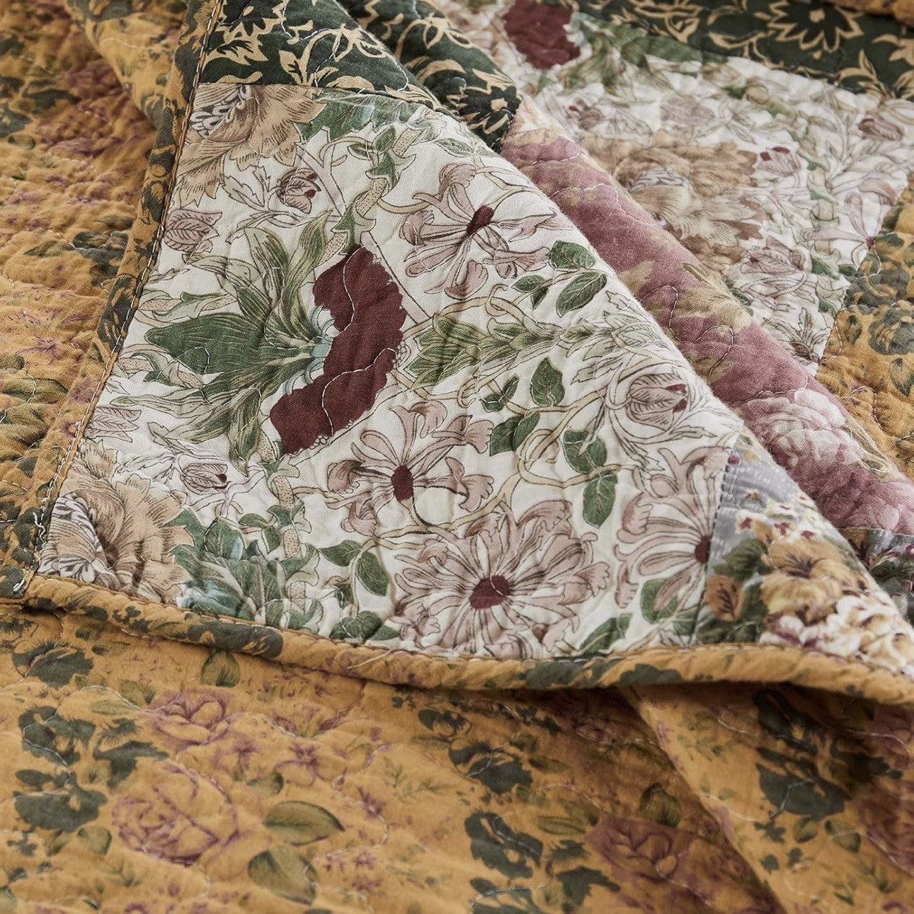 NEW Anthro Cotton Floral Reversible Patchwork Queen King Bedding Quilt Sham Set