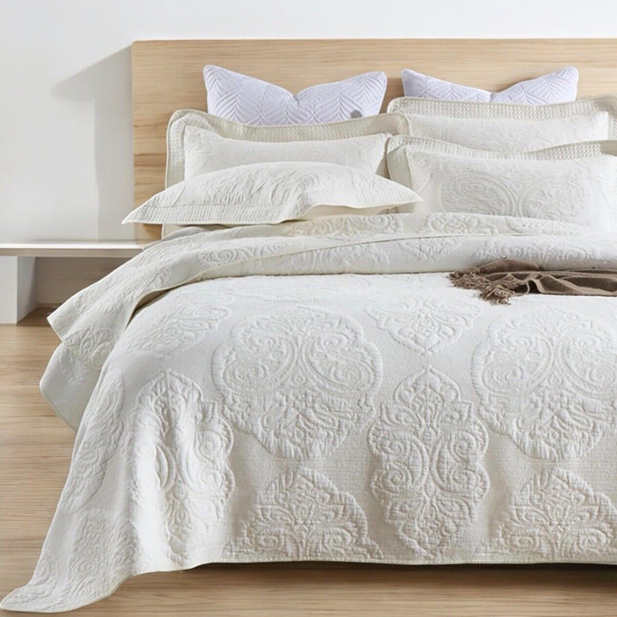NEW Anthropologie White Queen Boho Damask Quilt Bedspread Blanket & Sham Set