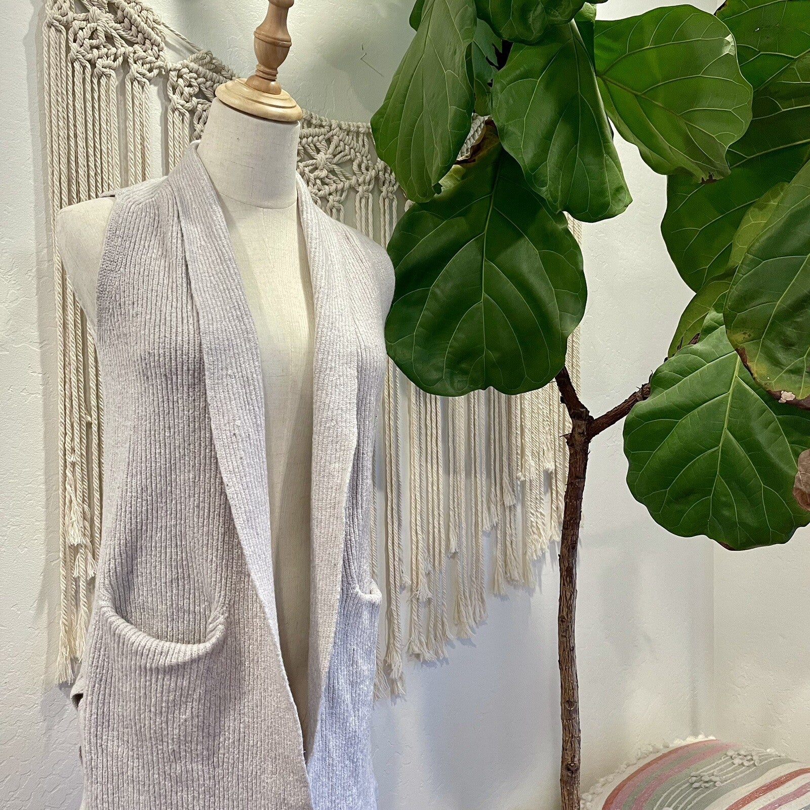 Wilfred Grey Wool Knit Sweater Vest Top Pockets Coat - Size Small (Worn Once)