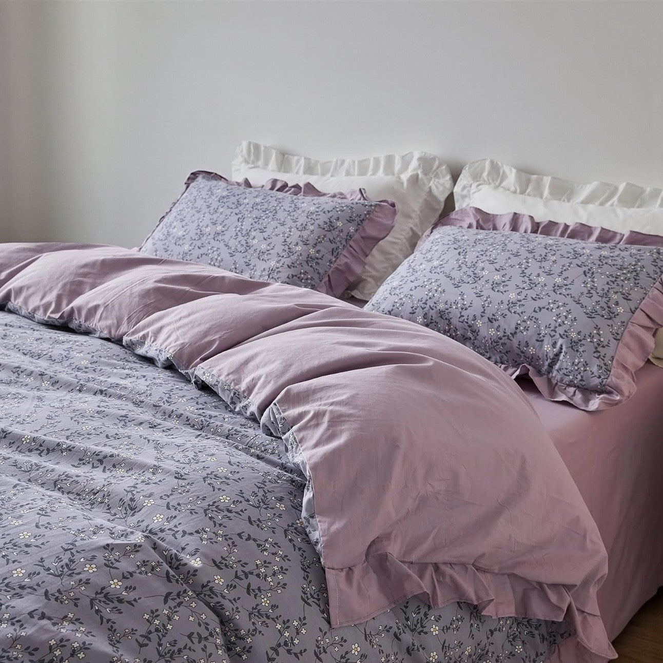 NEW Anthro Lavender Floral Ruffle Queen / King Cotton Bedding Duvet & Sham Set