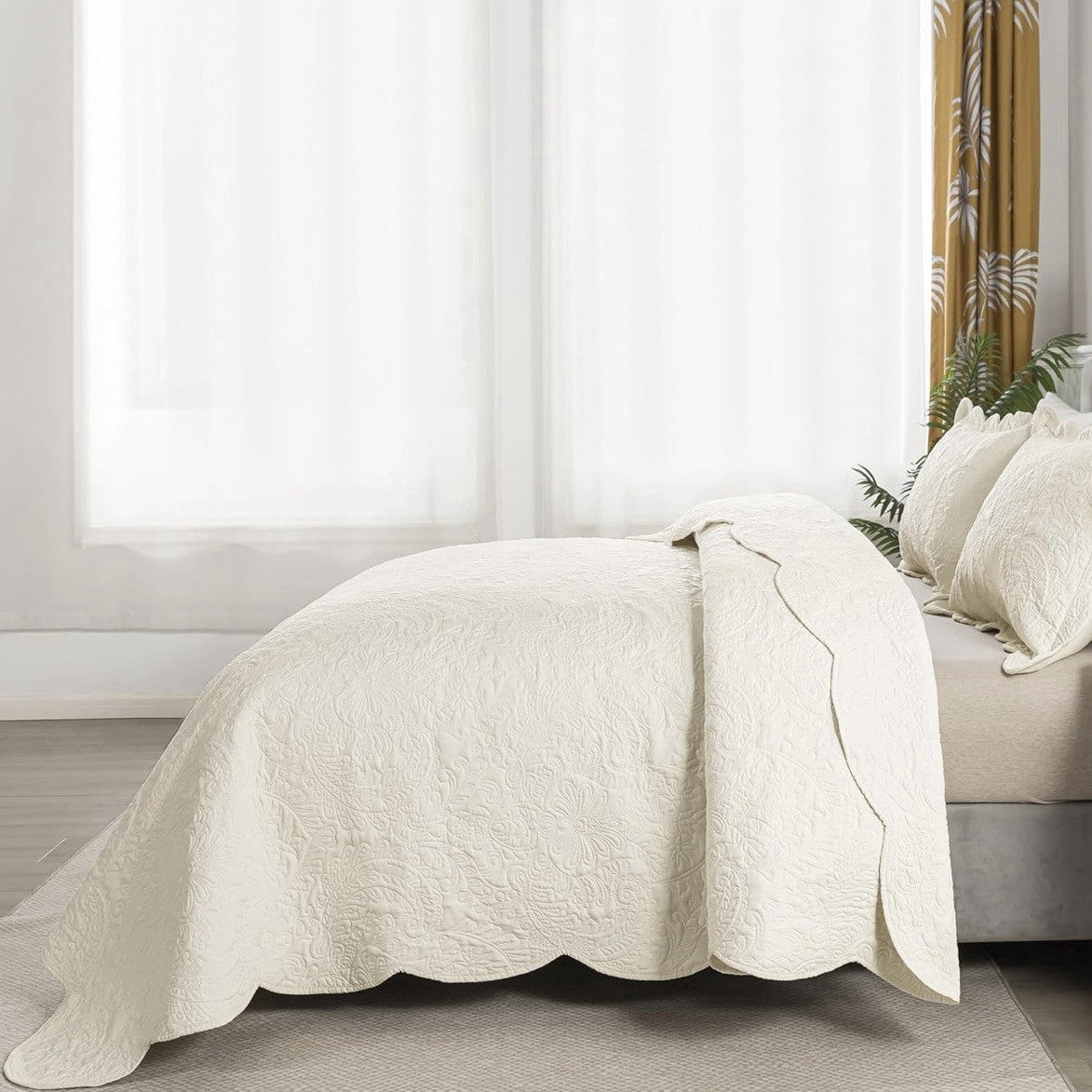 NEW Anthropologie White Cream King Reversible Quilt Bedspread Blanket Sham Set