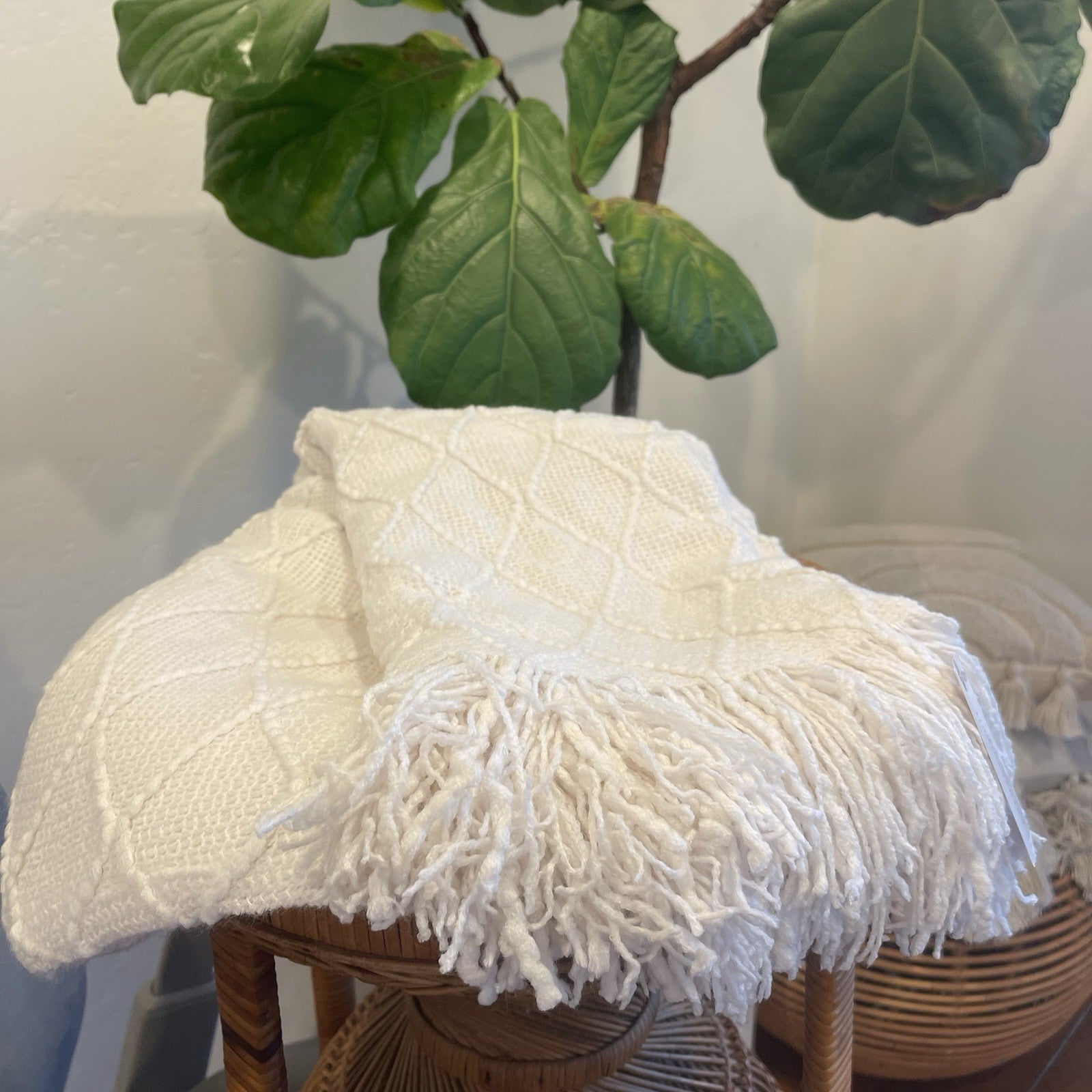 New Anthro White Boho Tassel Fringe Pom Pom Knit Throw Blanket 60" x 80"