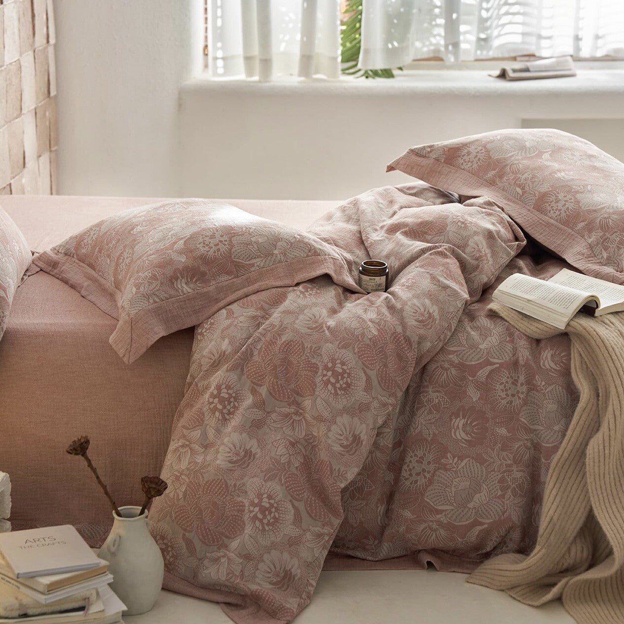 NEW Anthropologie Pink Floral Jacquard Boho Queen Size Bedding Duvet & Sham Set