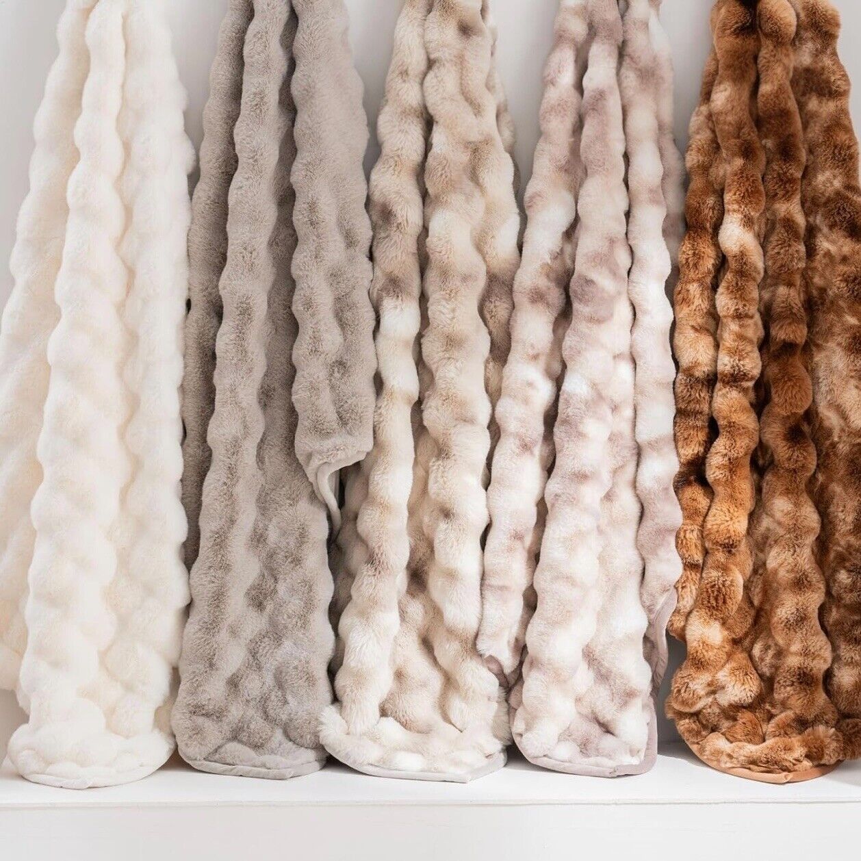 NEW West Elm Boho Ivory Faux Rabbit Fur Plush Throw Blanket Bedding - 50" x 60"