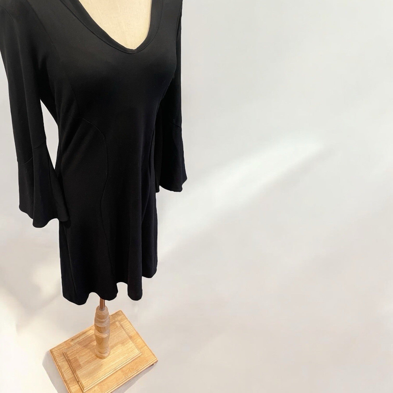 Amanda Uprichard Black Stretch Crepe Fresno Flair 3/4 Sleeve Dress Size Large
