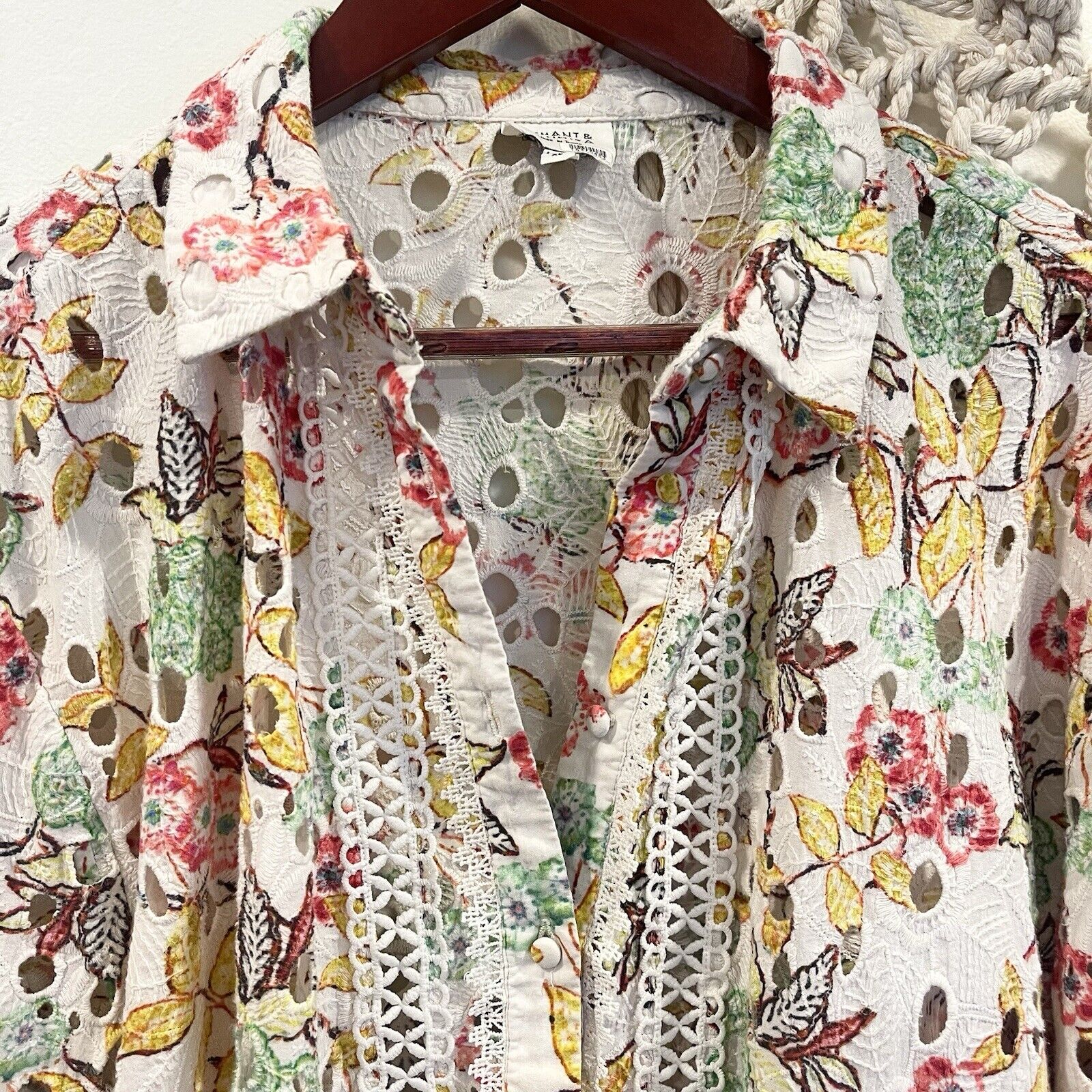 Hemant & Nandita Floral Long Sleeve Embroidered Cutout Shirt Top Size Large / XL