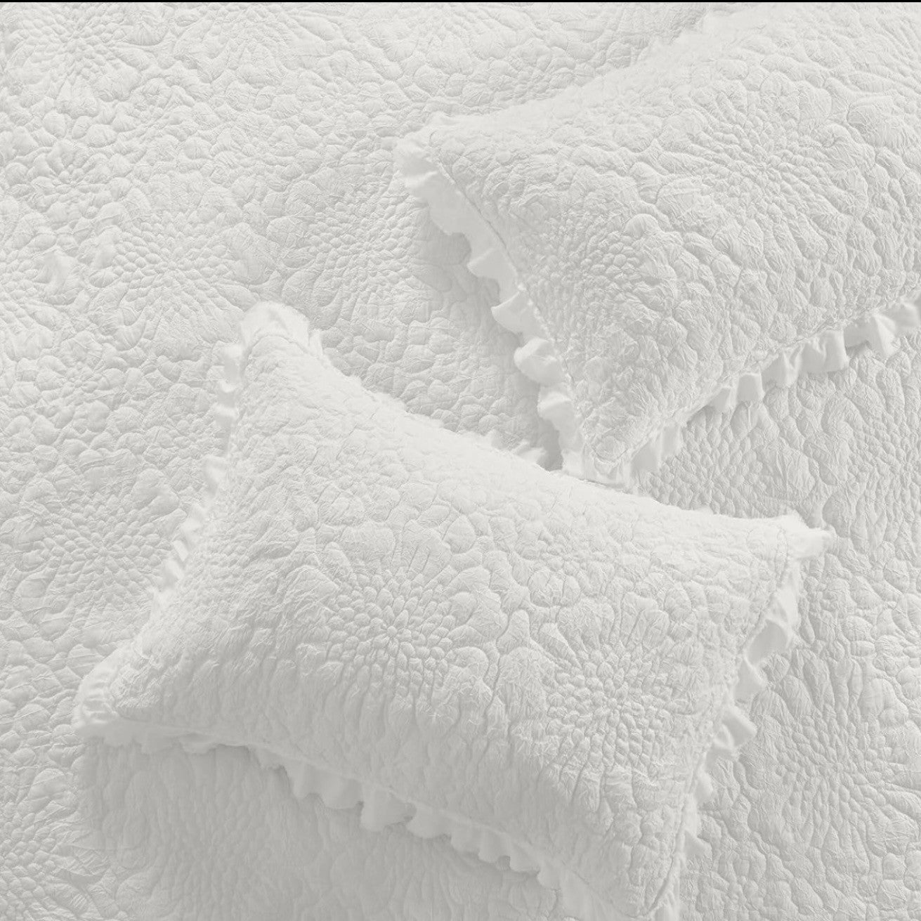 NEW Anthro White Cream Boho Ruffle Crinkle Queen / King Bedding Quilt & Sham Set
