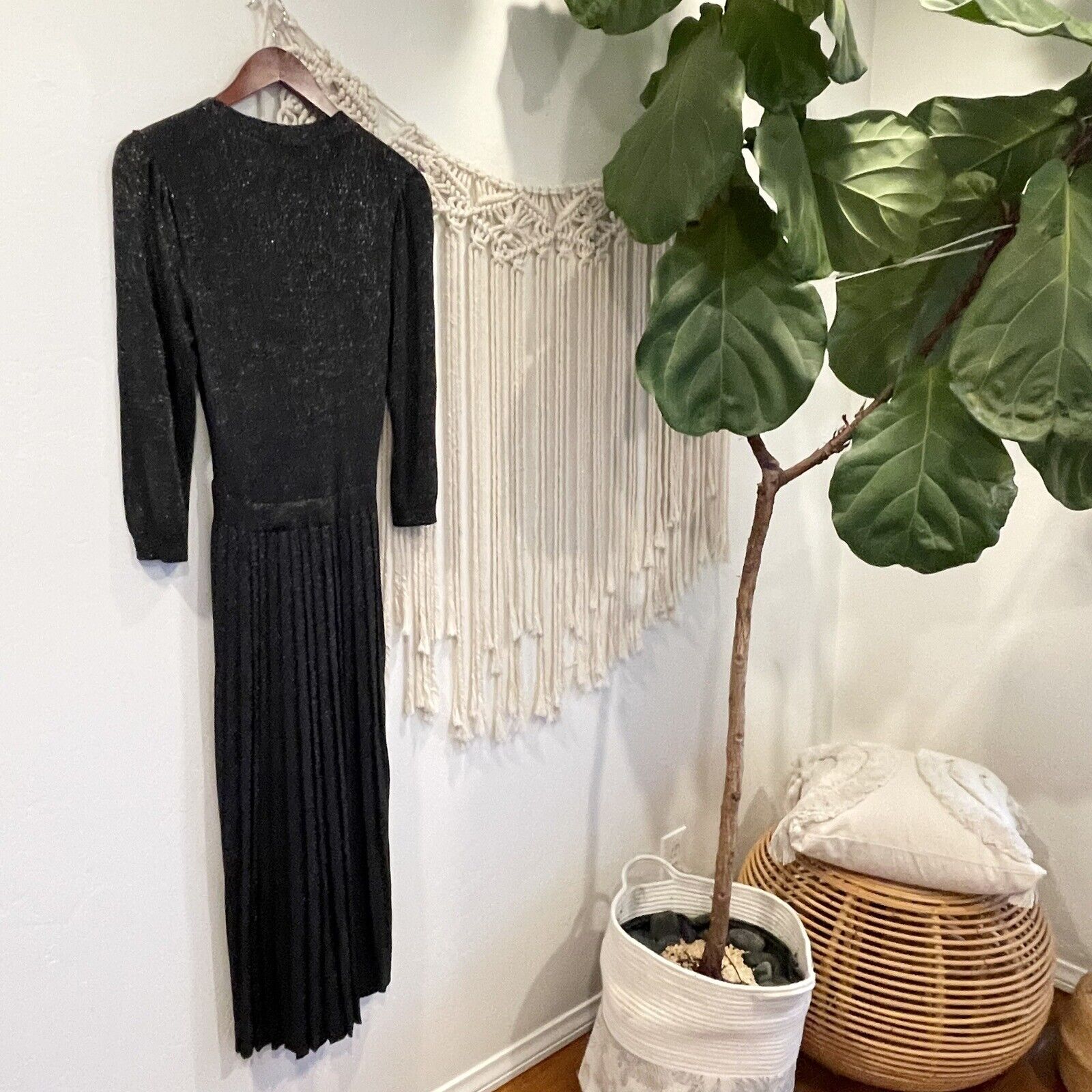 Kate Spade Black Silver Metallic Pleated Crepe Wrap Sweater Dress - Size Large