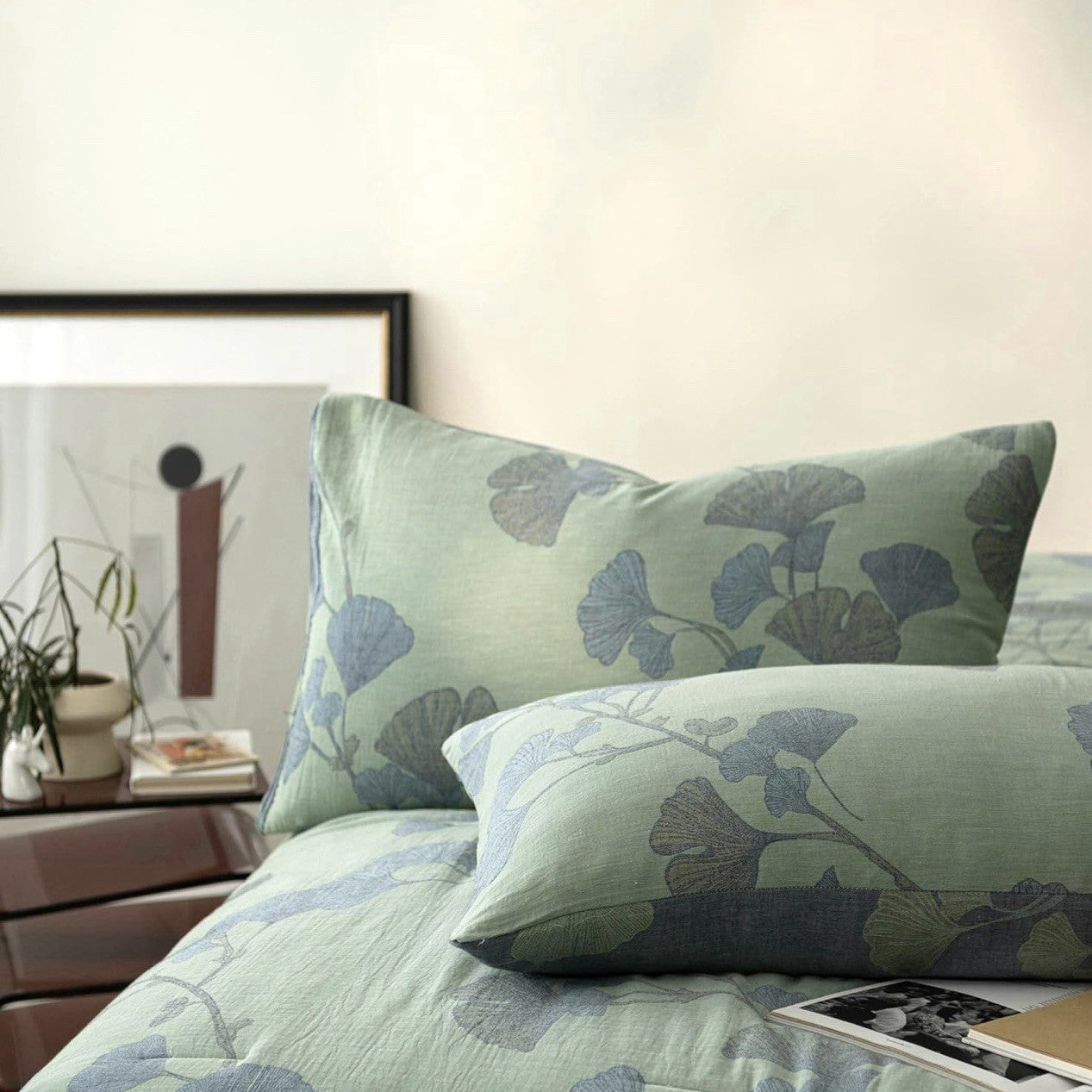 NEW Anthro Blue Green Floral Reversible King Size Bedspread Comforter & Sham Set