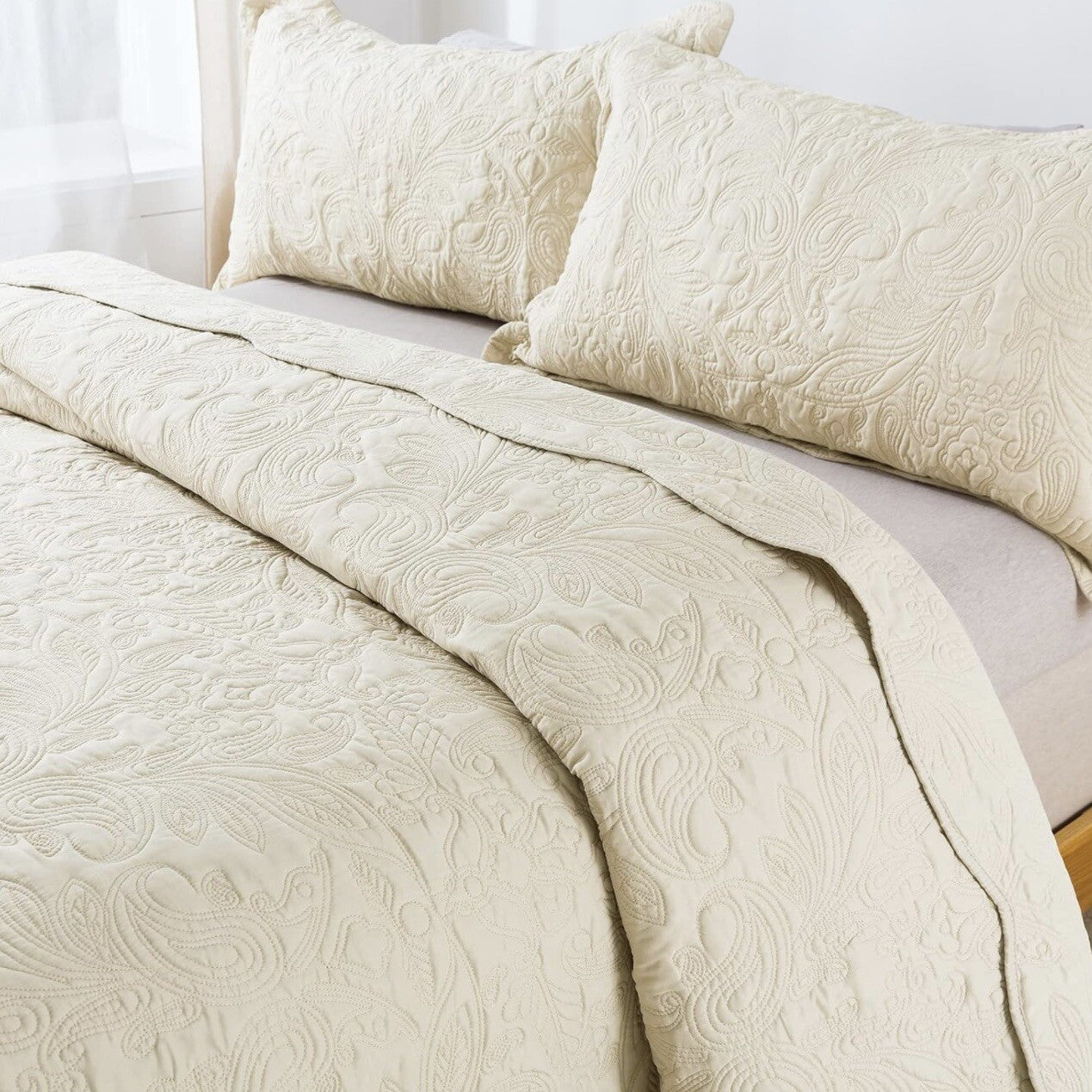 NEW Anthropologie White Cream Queen Reversible Quilt Bedspread Blanket Sham Set
