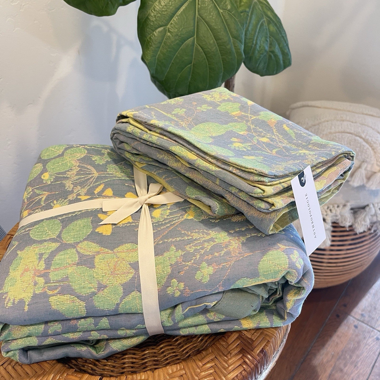 NEW Anthro Blue Green Floral Reversible King Size Bedspread Blanket Sham Set