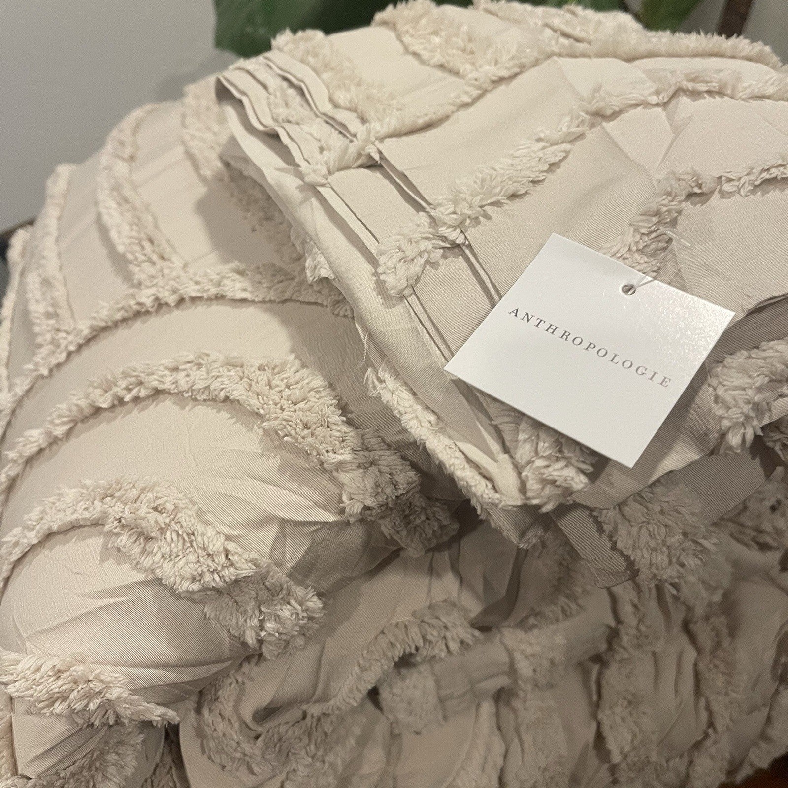 NEW Anthro Beige Boho Queen Size Tufted Abstract Bedding Comforter & Sham Set