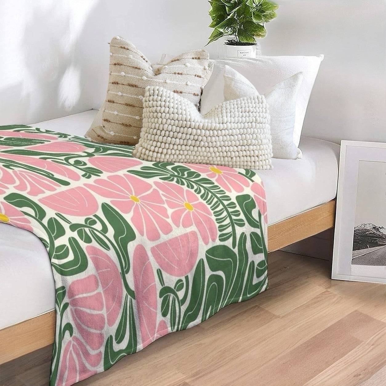 NEW Anthropologie Retro Floral Fleece Throw Blanket Bedspread Bedding 60" x 80"