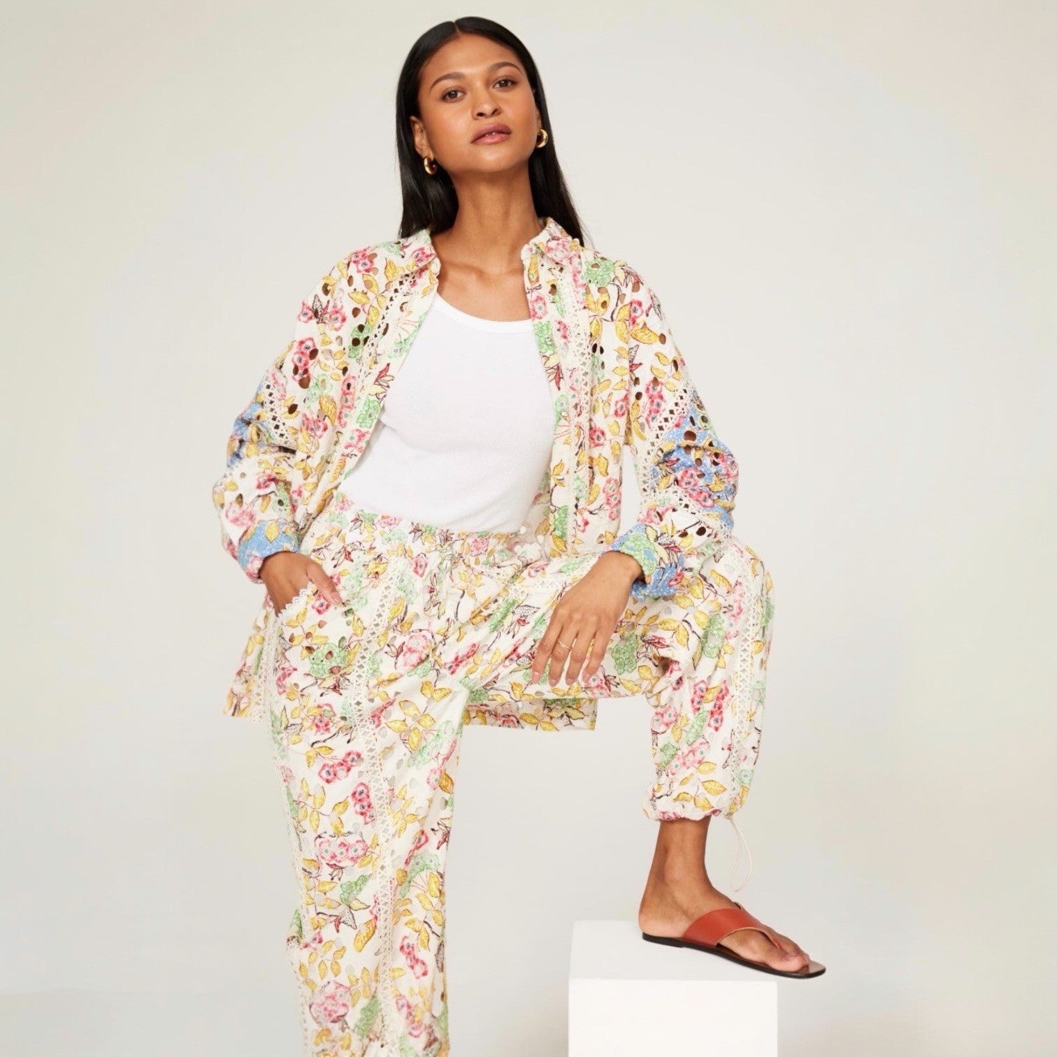 Hemant & Nandita Floral Long Sleeve Embroidered Cutout Shirt Top Size Large / XL