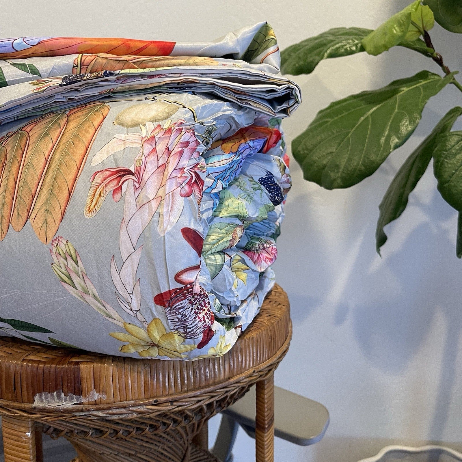 NEW Anthropologie Boho King Floral Bird Print Bedding Comforter Floral Sham Set