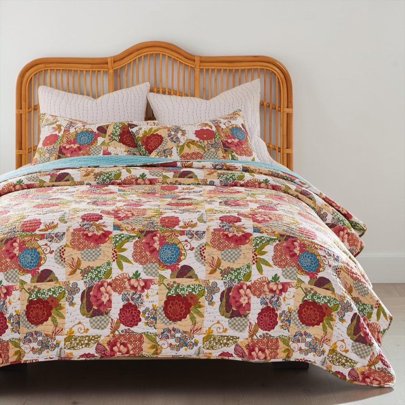 NEW Anthropologie Red White Floral Boho King Quilt Bedspread Bedding & Sham Set
