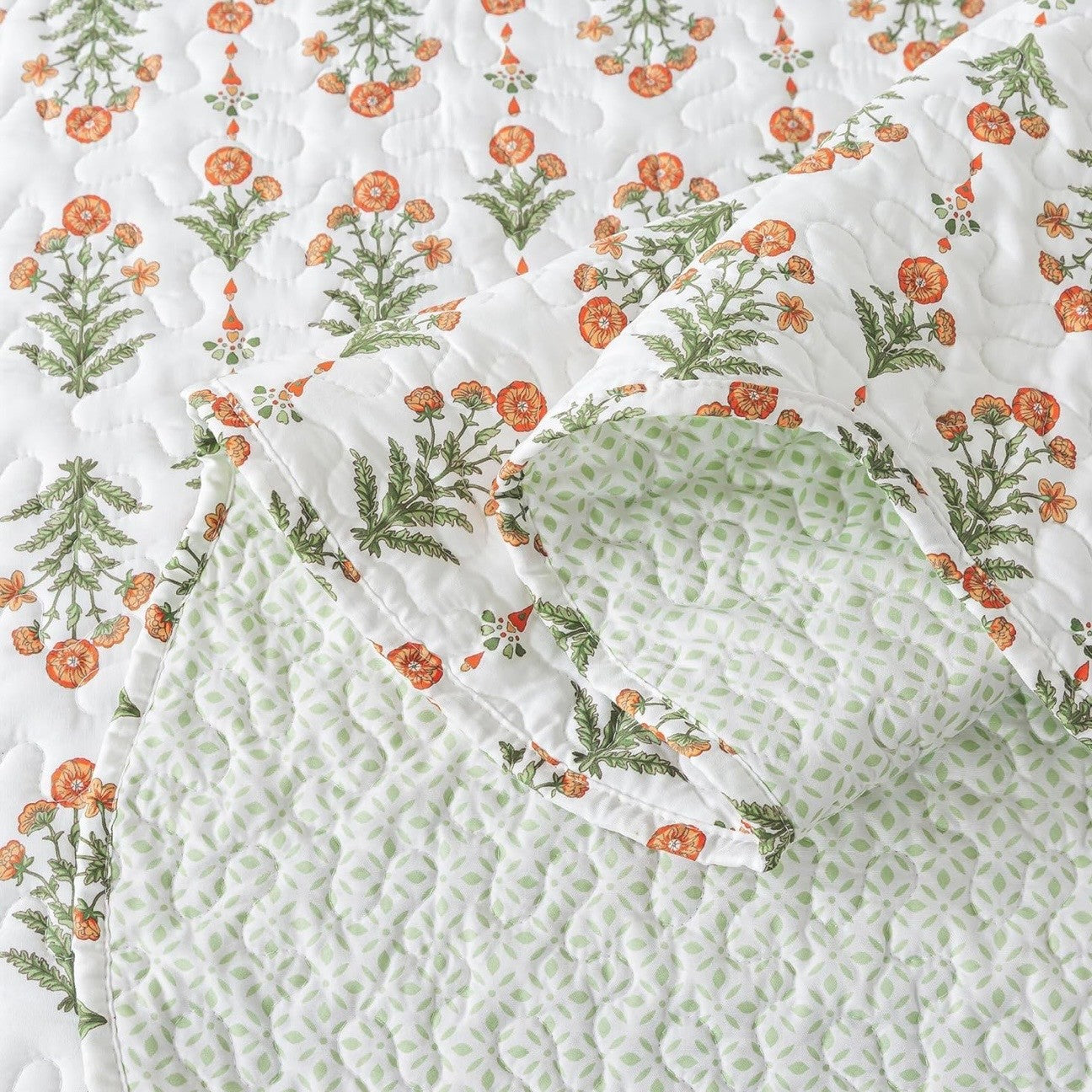 NEW Anthro Coral & White Floral Pattern Queen / King Bedding Quilt & Sham Set