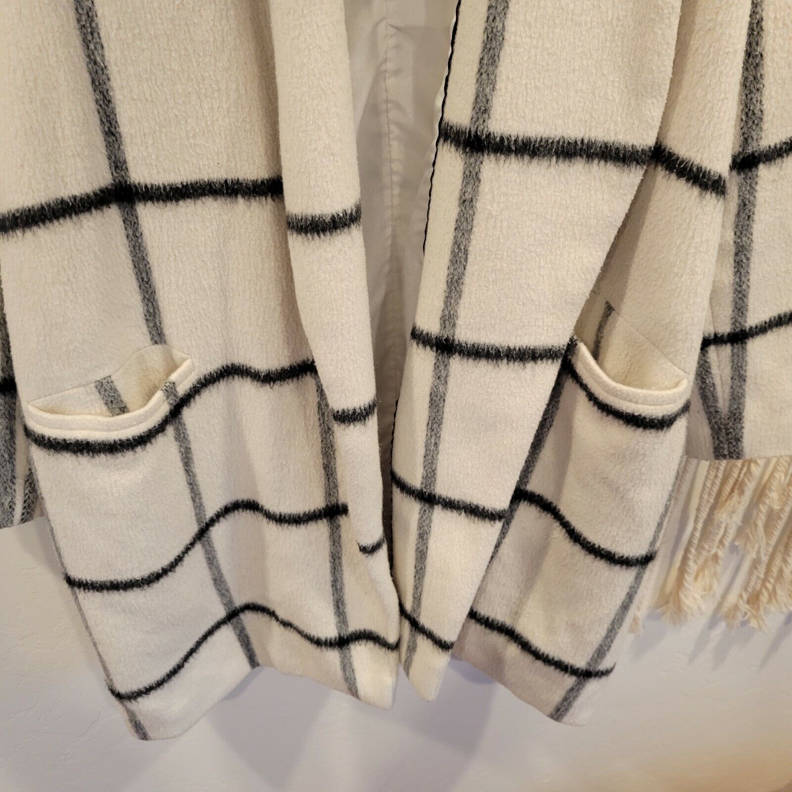 Free People / Waverly Grey & White Wool Plaid Coat Sweater | Size 10 / Large