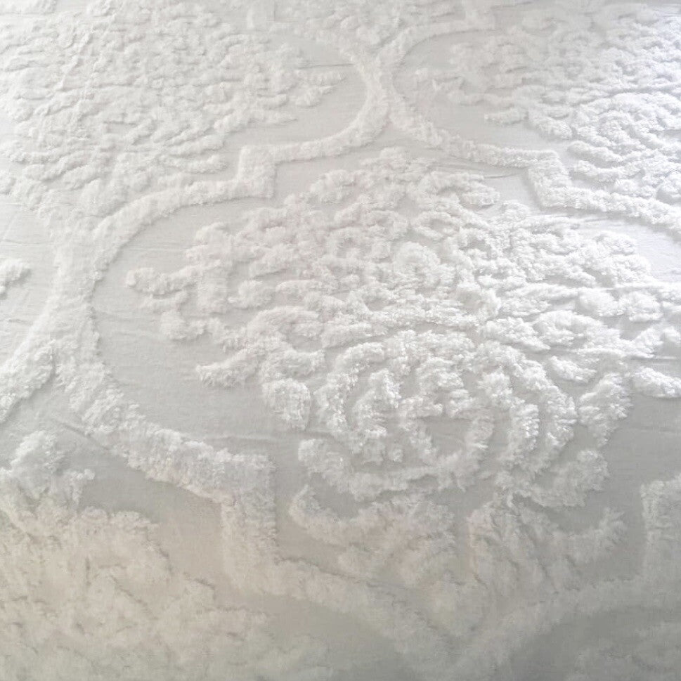 NEW Anthropologie White King Chenille Damask Comforter Bedding Blanket Sham Set