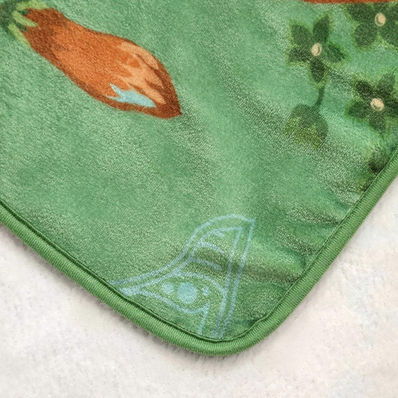 NEW Anthropologie XL Queen Size Boho Green Floral Fleece Blanket Bedspread 90x90