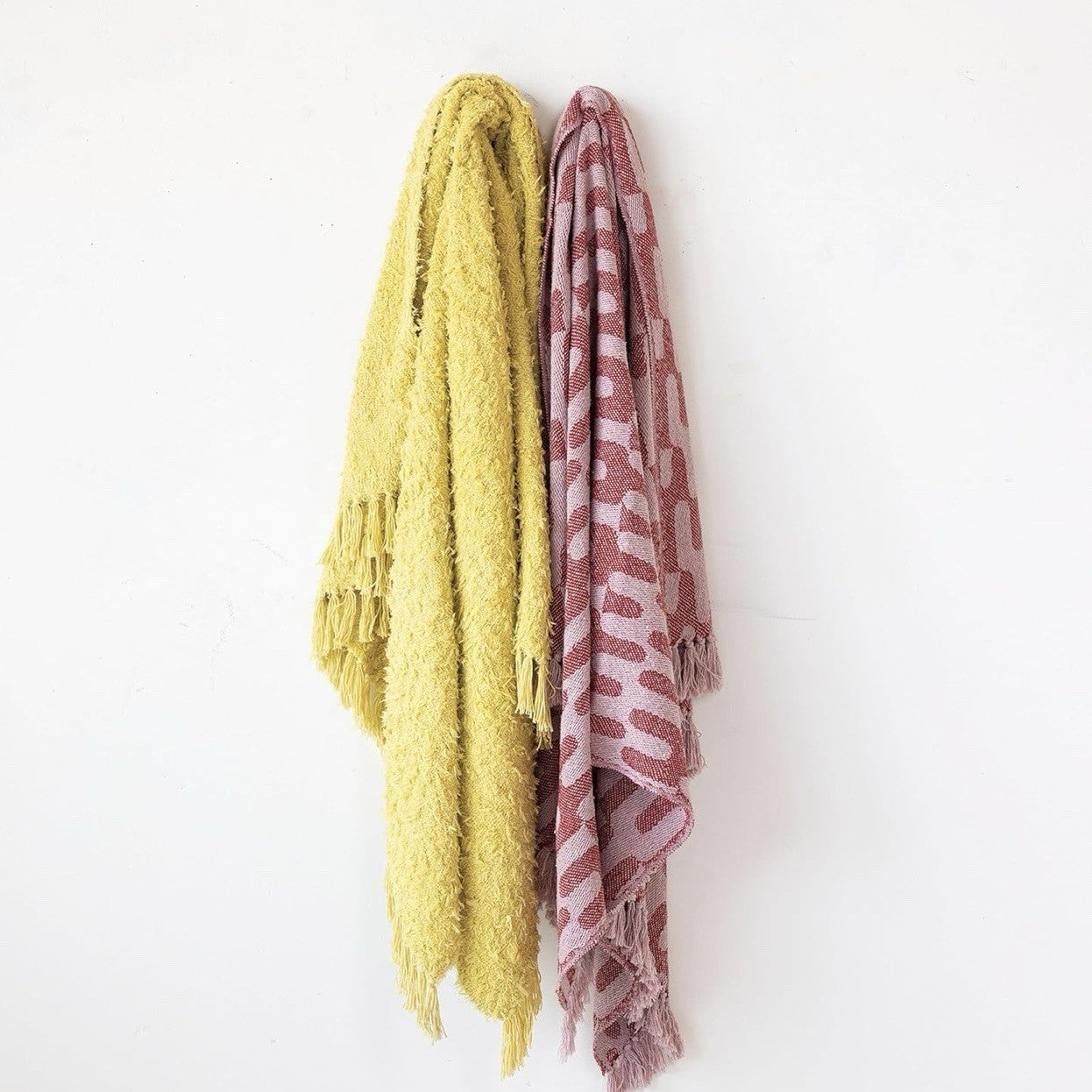 NEW Anthropologie Pink Abstract Cotton Boho Tassel Fringe Throw Blanket 50 x 60