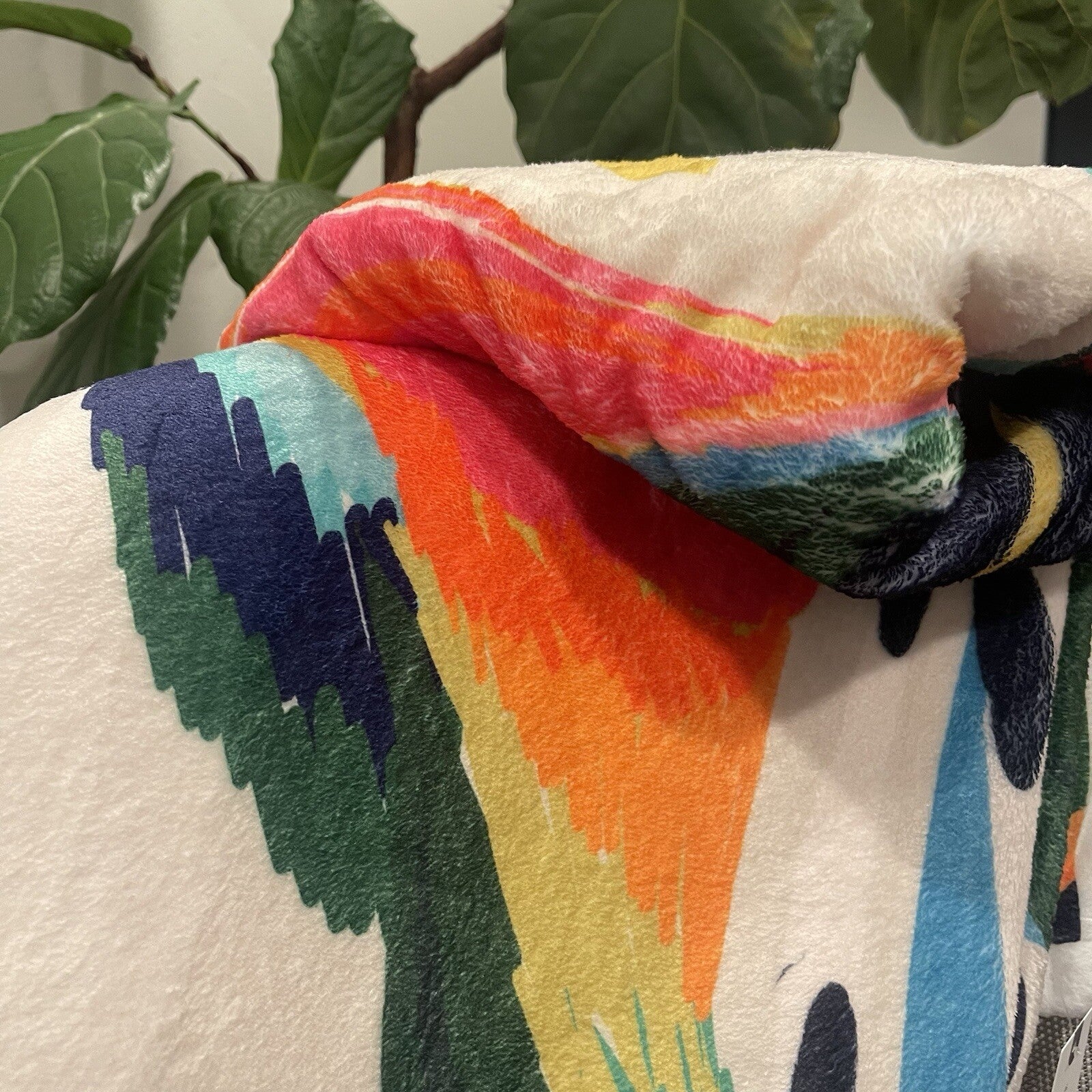 New Anthropologie Boho Abstract Fleece Throw Blanket Bedspread Bedding 50" x 60"