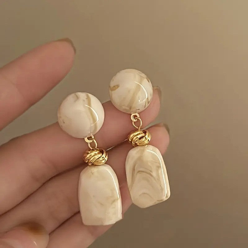 NEW Anthropologie Brown Resin & Gold Plated Chunky Boho Dangle Earrings Jewelry