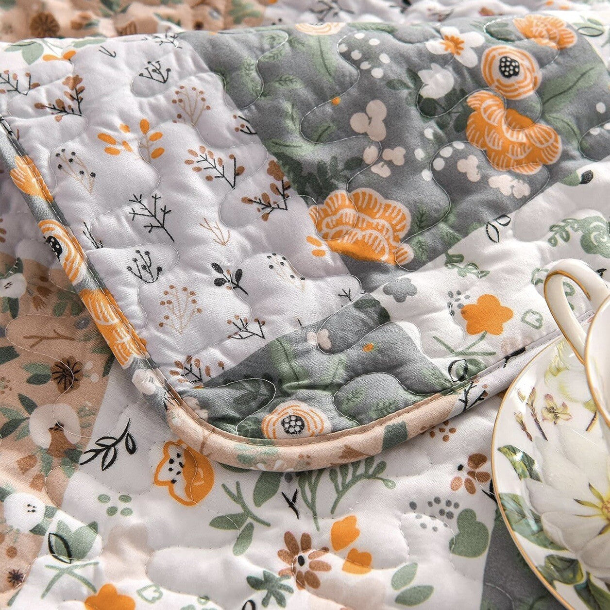 NEW Boho Multicolor Floral Pastel Knit Throw Blanket Patchwork Quilt 50" x 60"
