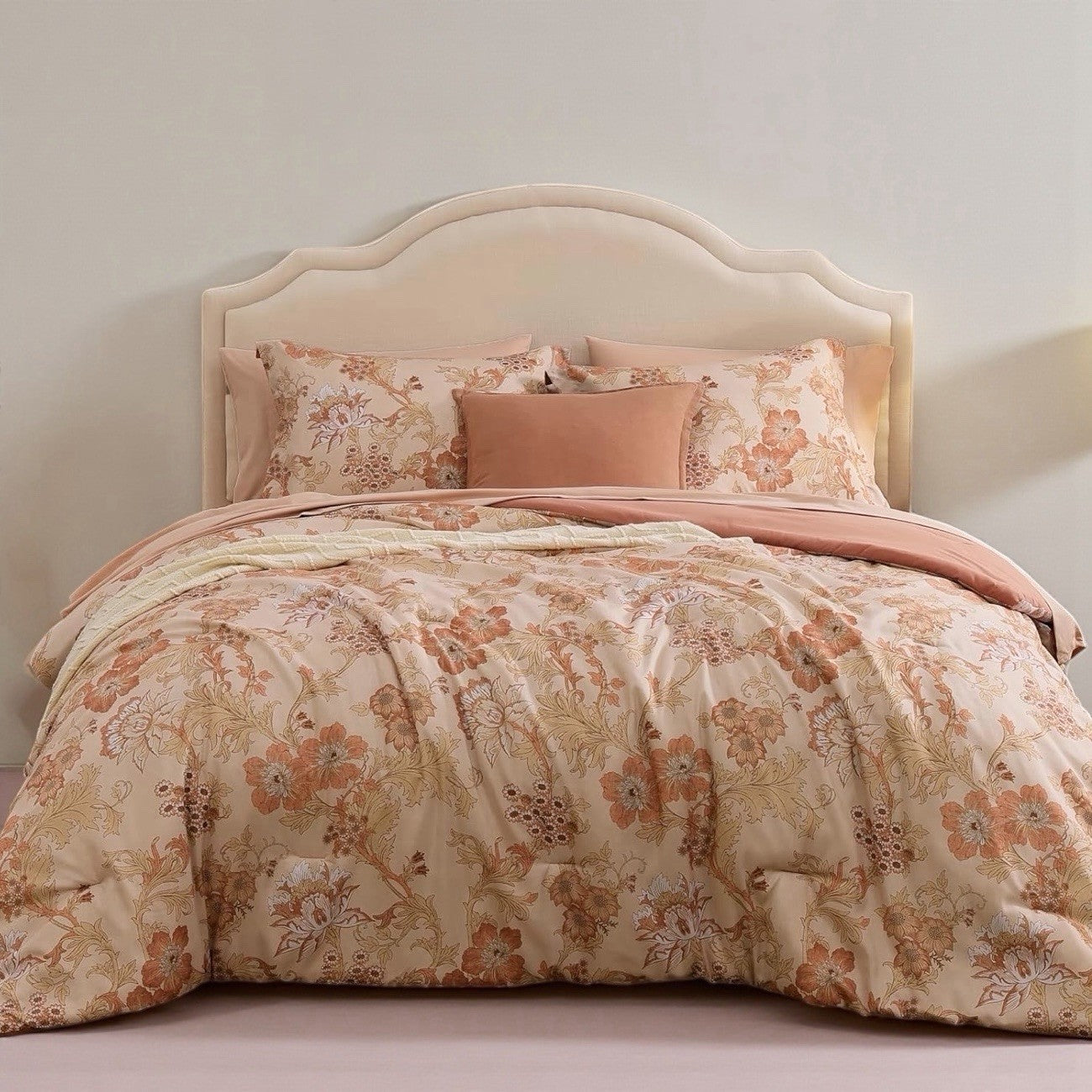 NEW Anthro 7 Piece Blush Floral Boho Queen / King Bedding Comforter & Sham Set