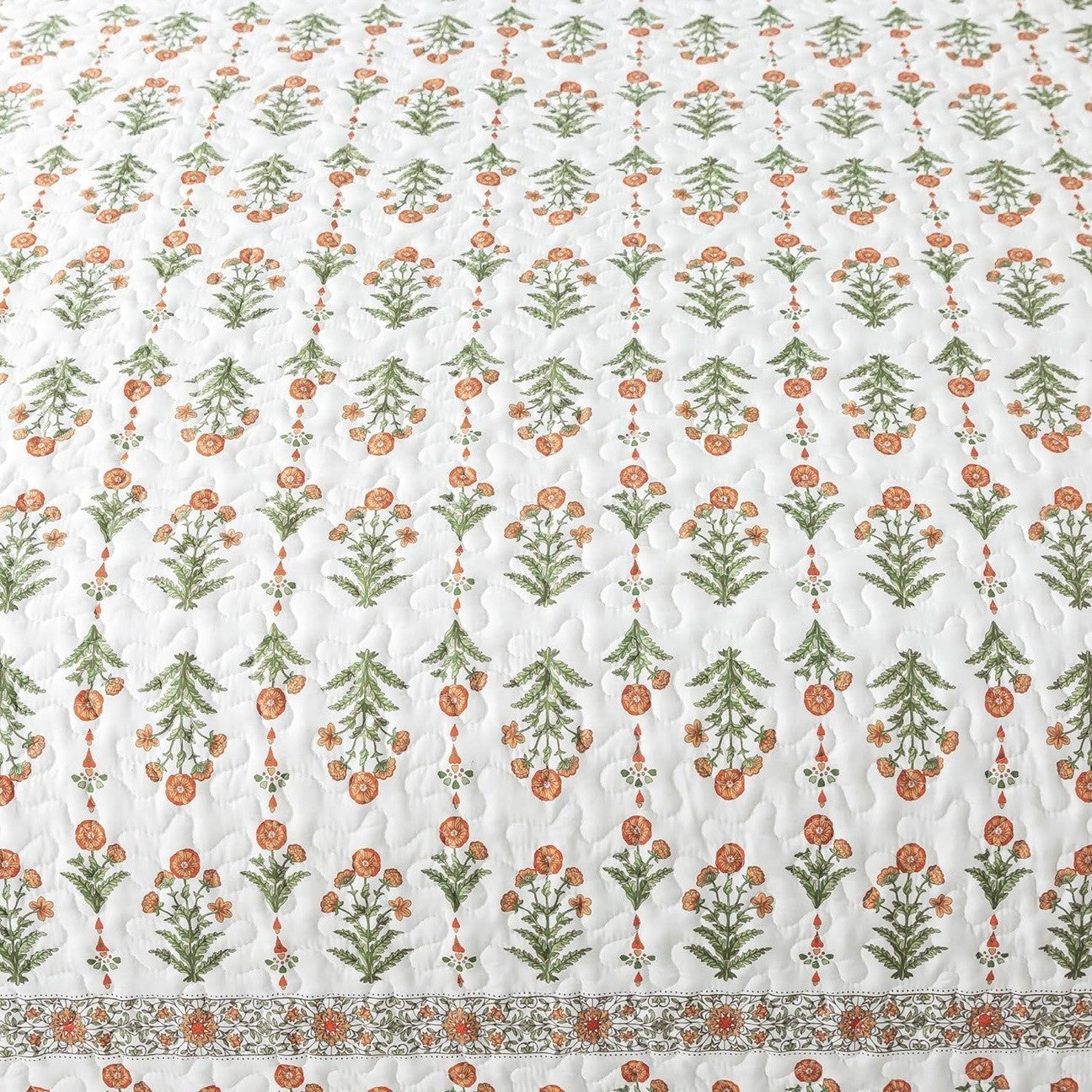 NEW Anthro Coral & White Floral Pattern Queen / King Bedding Quilt & Sham Set